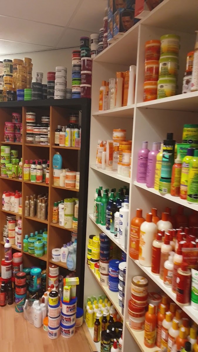 Kleurrijke producten op de schappen